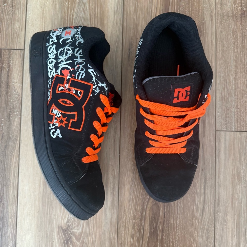 Vintage DC Shoes Y2K Mallgoth Skate Sneakers Black Orange Graffiti Men’s Size 12